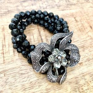 Beaded Flower Bracelet NWOT